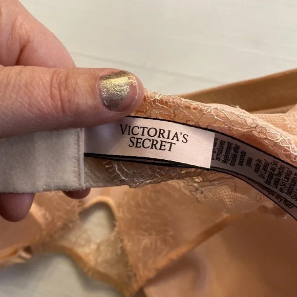 VS BRA NO UNDERWIRE - Picture 12 of 14